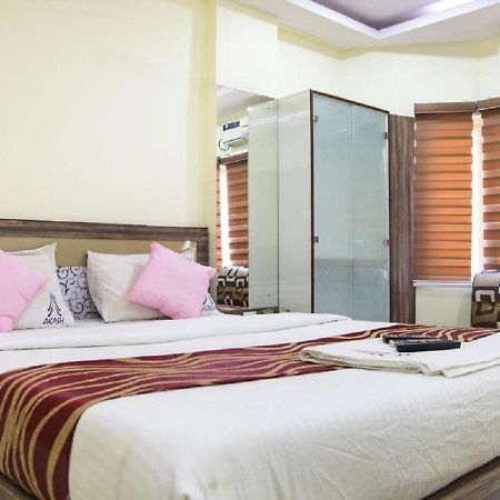 Akash Villa Guest House Madras Buitenkant foto