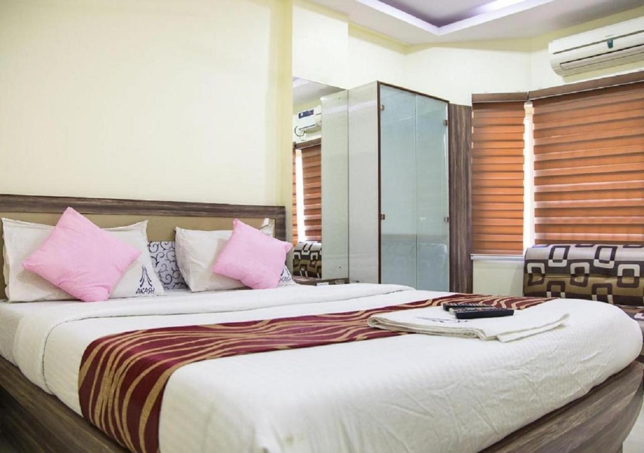Akash Villa Guest House Madras Buitenkant foto